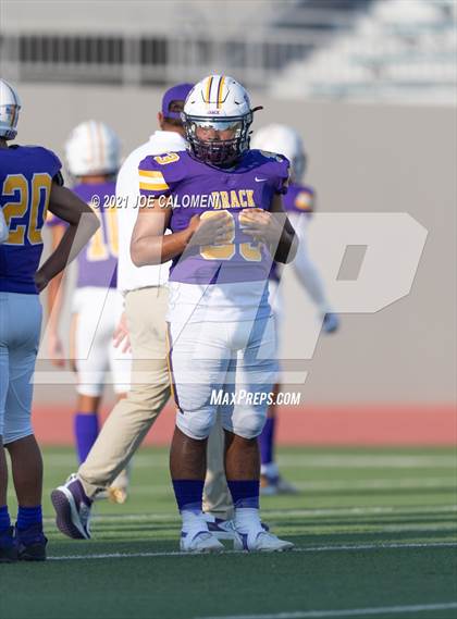 Thumbnail 3 in Lee vs Brackenridge photogallery.