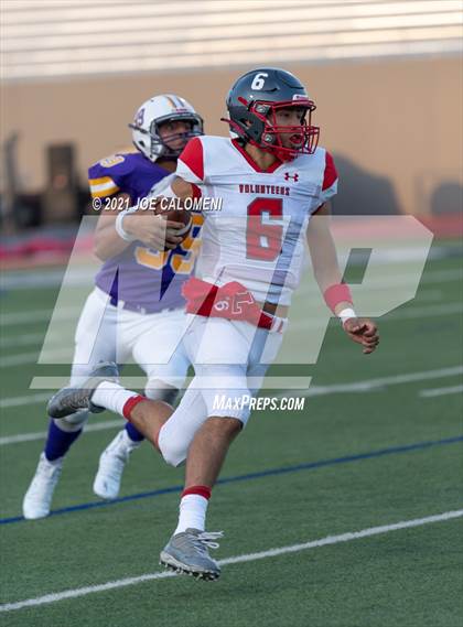 Thumbnail 2 in Lee vs Brackenridge photogallery.