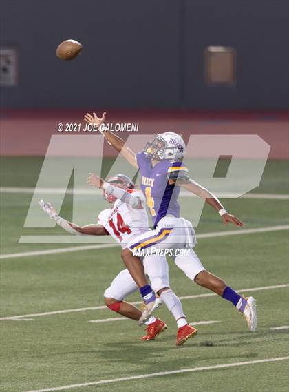 Thumbnail 3 in Lee vs Brackenridge photogallery.