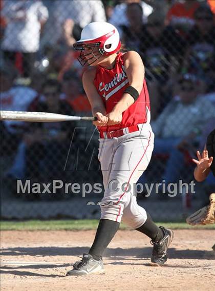 Thumbnail 3 in Sentinel vs Roff (Oklahoma State Championships) photogallery.