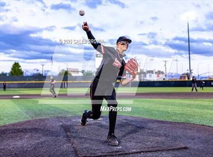 Thumbnail 2 in American Fork vs. Riverton (UHSAA 6A Bracket Play) photogallery.
