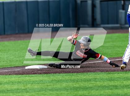 Thumbnail 3 in American Fork vs. Riverton (UHSAA 6A Bracket Play) photogallery.
