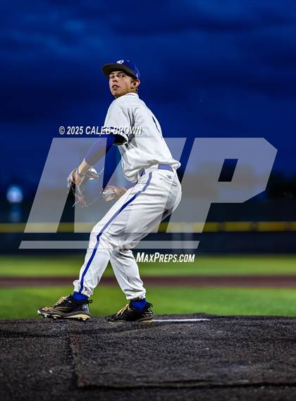 Thumbnail 3 in American Fork vs. Riverton (UHSAA 6A Bracket Play) photogallery.