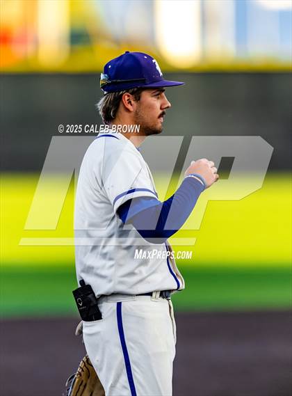 Thumbnail 3 in American Fork vs. Riverton (UHSAA 6A Bracket Play) photogallery.