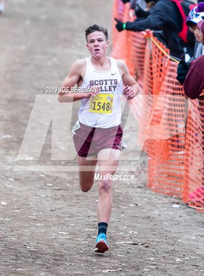 Thumbnail 2 in CIF State Cross Country Championships (Boys D4 Race) photogallery.