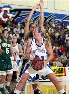 Thumbnail 1 in Justin-Siena vs. St. Patrick/St. Vincent (CIF NorCal D4 Final) photogallery.
