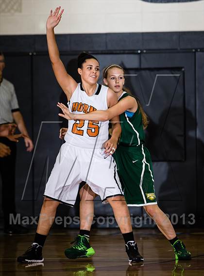 Thumbnail 2 in Dobie vs. Cypress Falls (McDonald's Texas Invitational) photogallery.