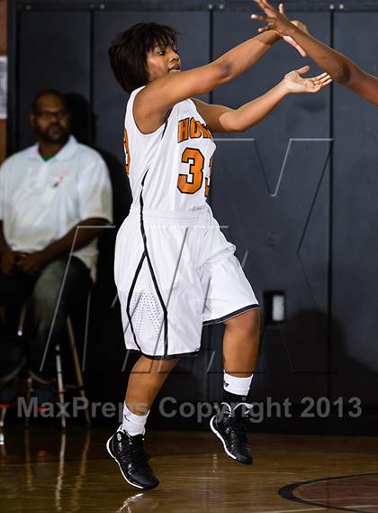Thumbnail 1 in Dobie vs. Cypress Falls (McDonald's Texas Invitational) photogallery.
