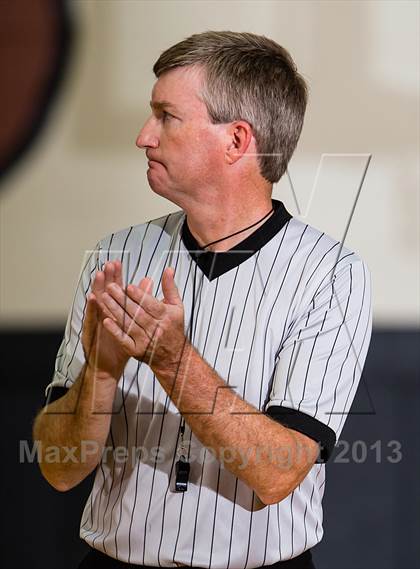 Thumbnail 2 in Dobie vs. Cypress Falls (McDonald's Texas Invitational) photogallery.