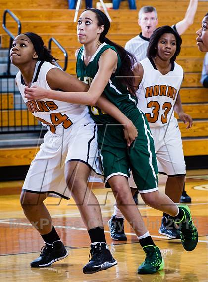 Thumbnail 2 in Dobie vs. Cypress Falls (McDonald's Texas Invitational) photogallery.