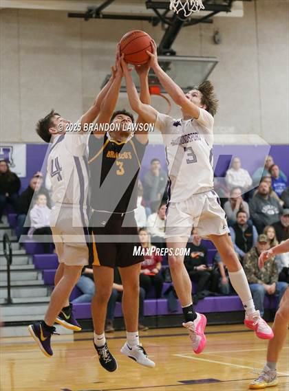 Thumbnail 2 in Dundee/Bradford Central vs. Hammondsport photogallery.