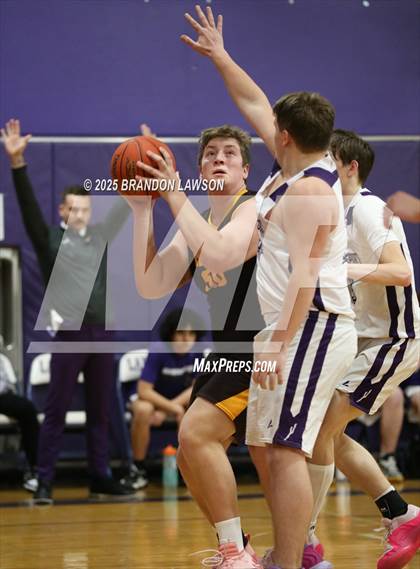 Thumbnail 3 in Dundee/Bradford Central vs. Hammondsport photogallery.