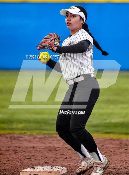 Thumbnail 1 in Northview @ Charter Oak photogallery.
