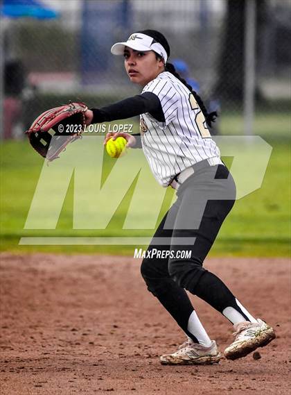 Thumbnail 1 in Northview @ Charter Oak photogallery.