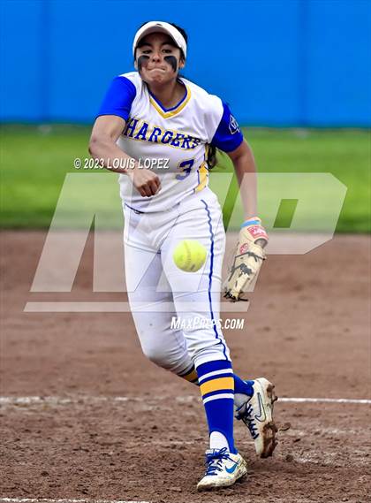 Thumbnail 2 in Northview @ Charter Oak photogallery.