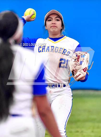 Thumbnail 2 in Northview @ Charter Oak photogallery.