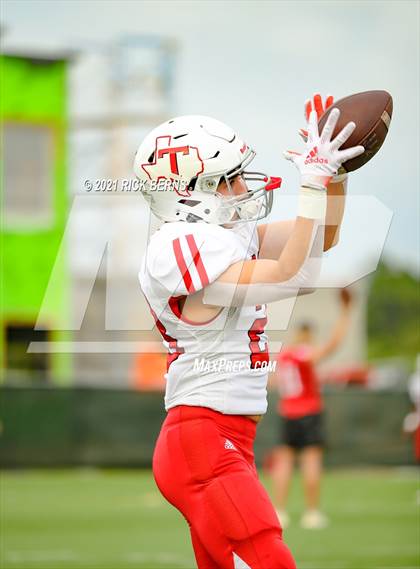 Thumbnail 1 in Oak Ridge vs Tomball photogallery.