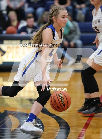 Thumbnail 1 in Bethesda Christian vs Perrin-Whitt photogallery.