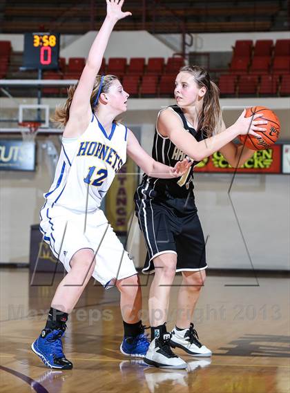 Thumbnail 1 in Dodd City vs. Archer City (Fantasy of Lights Tournament) photogallery.