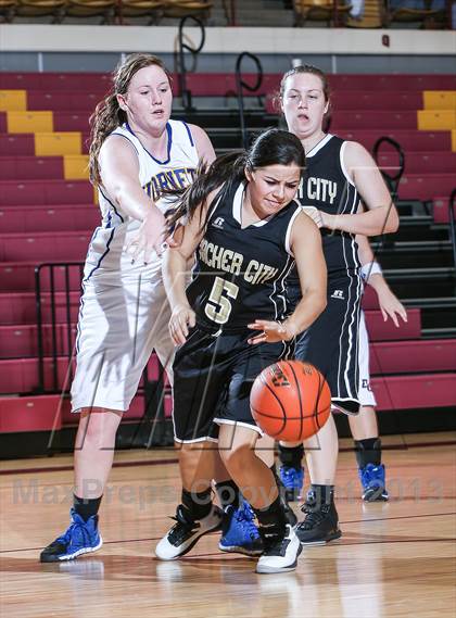 Thumbnail 1 in Dodd City vs. Archer City (Fantasy of Lights Tournament) photogallery.
