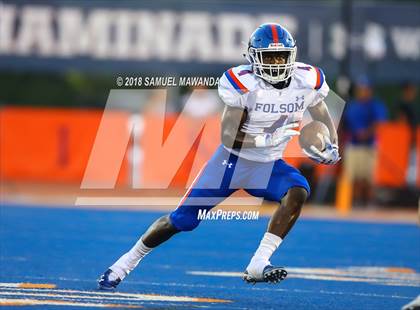 Thumbnail 3 in  Folsom @ Chaminade photogallery.