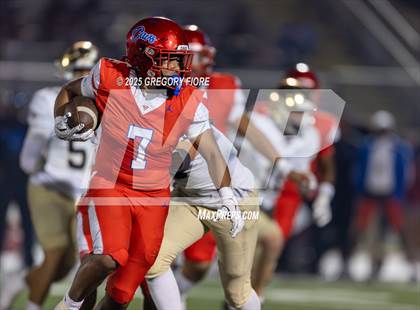 Thumbnail 2 in Notre Dame (SO) @ Serra photogallery.