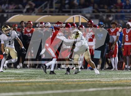 Thumbnail 3 in Notre Dame (SO) @ Serra photogallery.