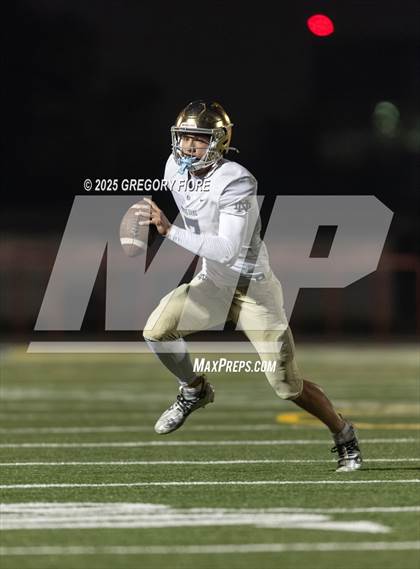 Thumbnail 1 in Notre Dame (SO) @ Serra photogallery.