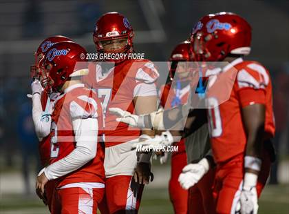 Thumbnail 3 in Notre Dame (SO) @ Serra photogallery.