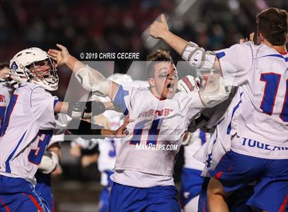 Thumbnail 3 in Fairport vs. Hilton (Section 5 Class A Final) photogallery.
