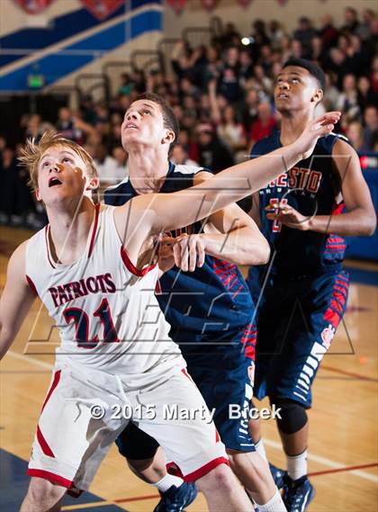 Thumbnail 1 in Modesto Christian @ Beyer photogallery.