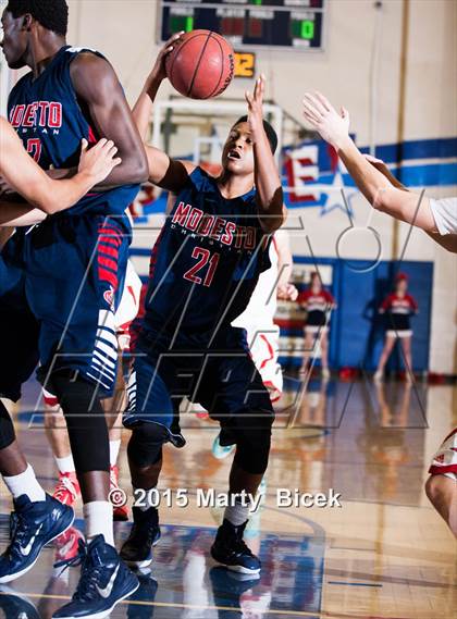 Thumbnail 2 in Modesto Christian @ Beyer photogallery.