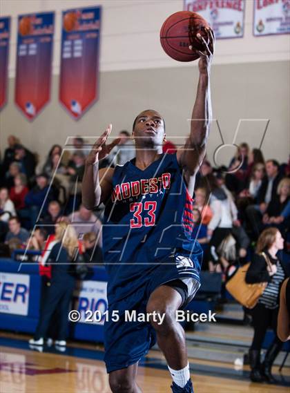 Thumbnail 2 in Modesto Christian @ Beyer photogallery.