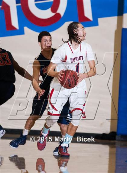 Thumbnail 1 in Modesto Christian @ Beyer photogallery.