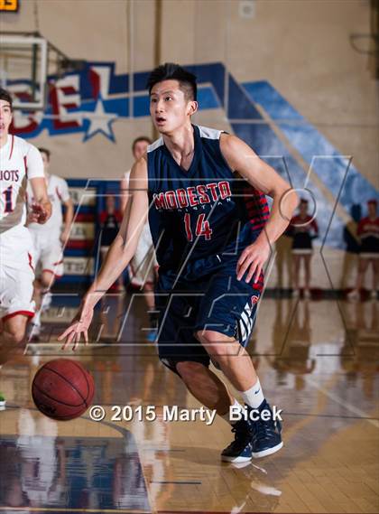 Thumbnail 3 in Modesto Christian @ Beyer photogallery.