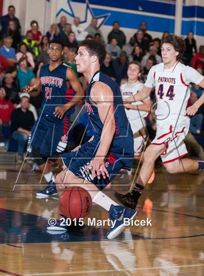 Thumbnail 2 in Modesto Christian @ Beyer photogallery.