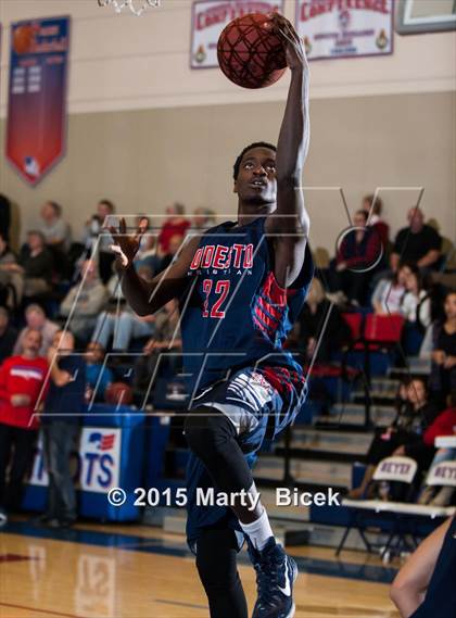 Thumbnail 1 in Modesto Christian @ Beyer photogallery.