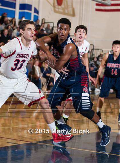 Thumbnail 2 in Modesto Christian @ Beyer photogallery.