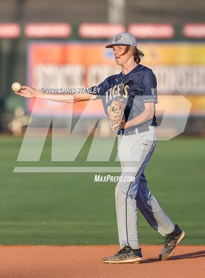 Thumbnail 2 in Ray vs St. David (AIA 1A Finals) photogallery.