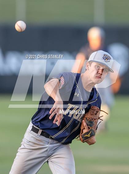 Thumbnail 1 in Ray vs St. David (AIA 1A Finals) photogallery.