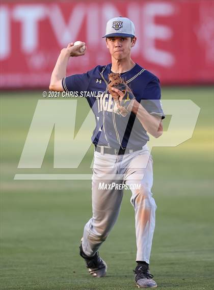 Thumbnail 2 in Ray vs St. David (AIA 1A Finals) photogallery.