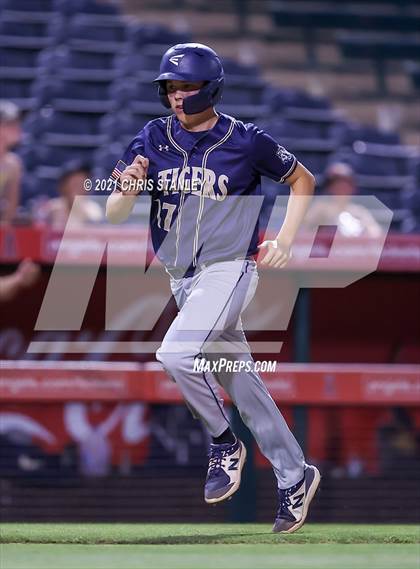 Thumbnail 2 in Ray vs St. David (AIA 1A Finals) photogallery.