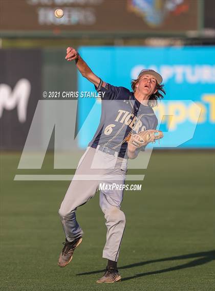 Thumbnail 2 in Ray vs St. David (AIA 1A Finals) photogallery.