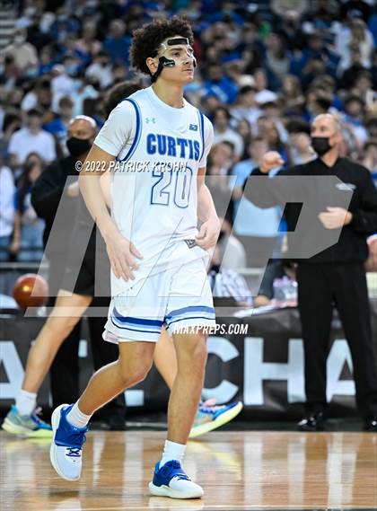 Thumbnail 1 in Mount Si vs. Curtis (WIAA 4A Round 4 State Playoff) photogallery.