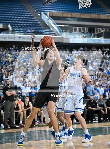 Thumbnail 3 in Mount Si vs. Curtis (WIAA 4A Round 4 State Playoff) photogallery.
