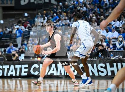 Thumbnail 2 in Mount Si vs. Curtis (WIAA 4A Round 4 State Playoff) photogallery.