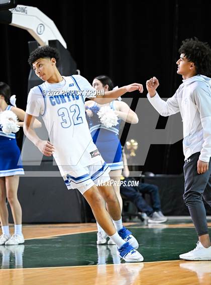Thumbnail 2 in Mount Si vs. Curtis (WIAA 4A Round 4 State Playoff) photogallery.