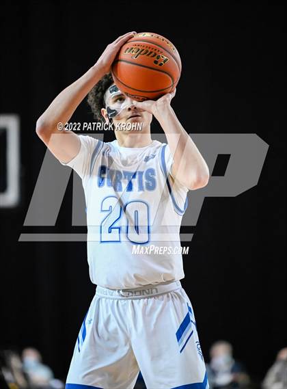 Thumbnail 2 in Mount Si vs. Curtis (WIAA 4A Round 4 State Playoff) photogallery.