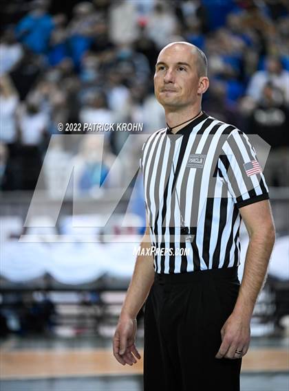 Thumbnail 2 in Mount Si vs. Curtis (WIAA 4A Round 4 State Playoff) photogallery.