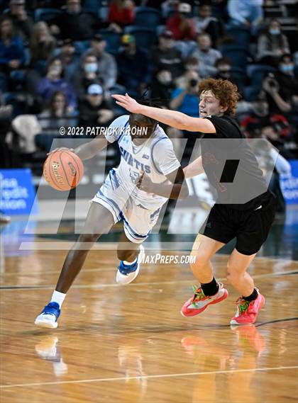 Thumbnail 3 in Mount Si vs. Curtis (WIAA 4A Round 4 State Playoff) photogallery.